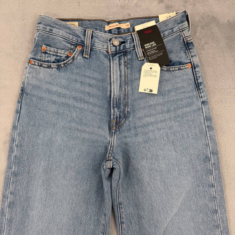 Levis Premium Ribcage Wide Leg Super High Rise Jeans Light Wash Women's 26x32 - Picture 3 of 16
